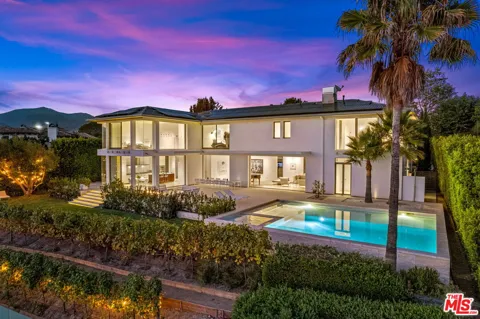623 Alma Real Drive