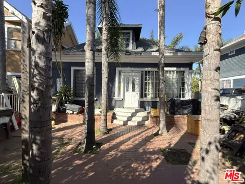 1611 S Bonnie Brae Street