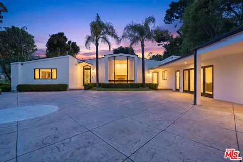 999 Casiano Road
