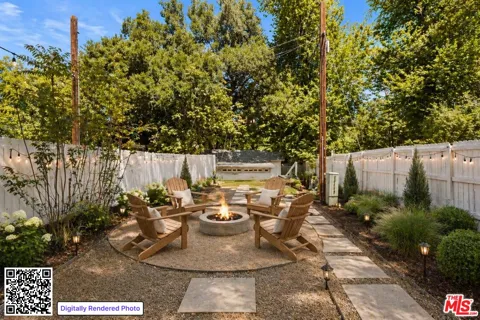 13111 Sierra Hwy