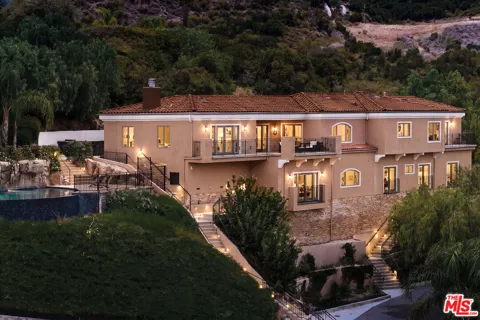 24410 Mulholland Hwy