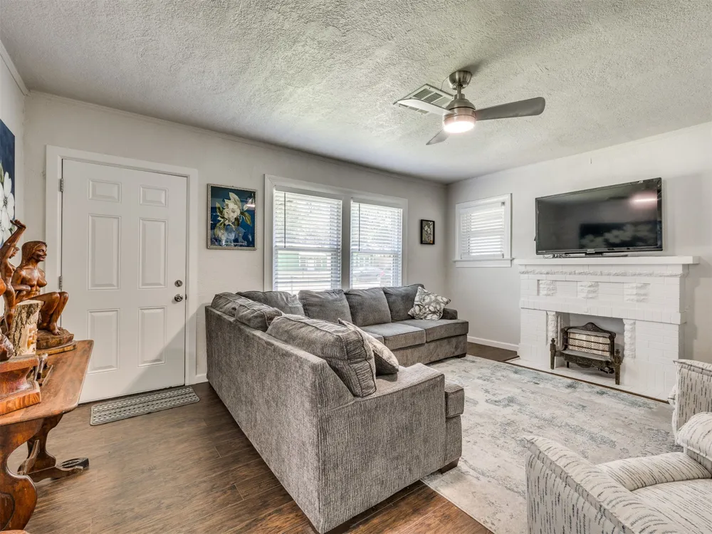520 27th WestAvenue Tulsa, OK 74127