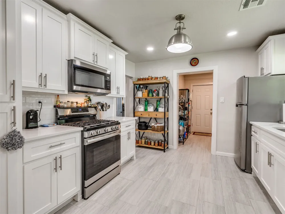 520 27th WestAvenue Tulsa, OK 74127