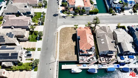 2001 Peninsula Drive