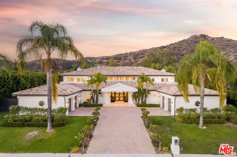 25043 Abercrombie Lane
