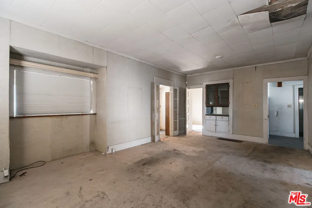 6541 Regent Street Huntington Park, CA 90255