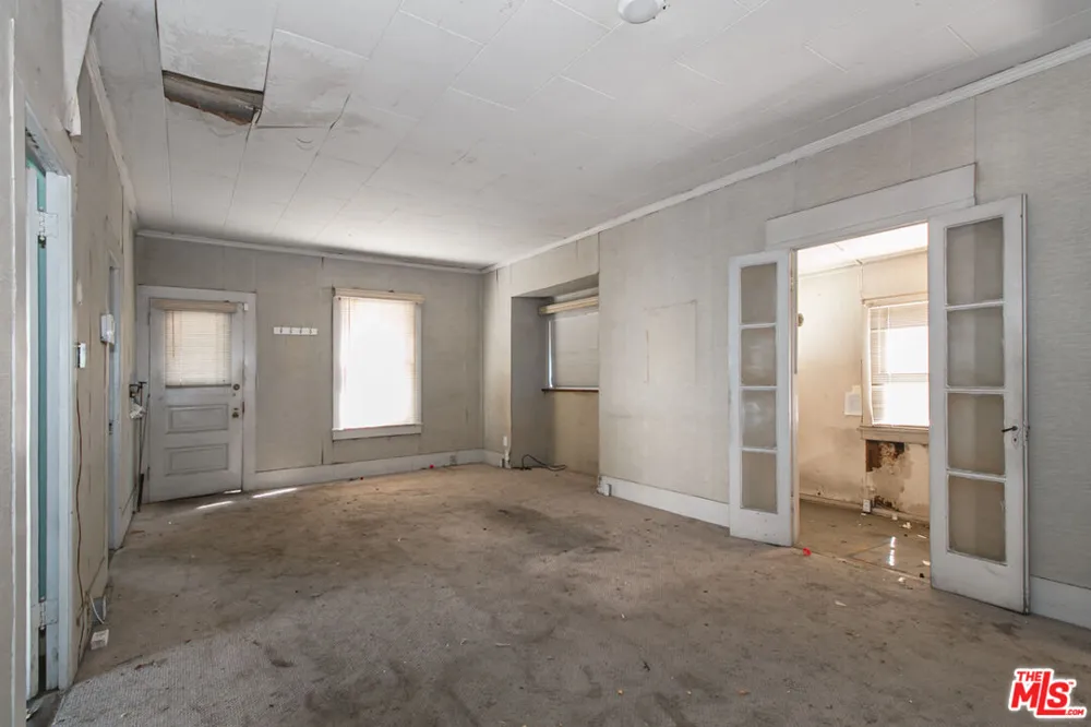 6541 Regent Street Huntington Park, CA 90255