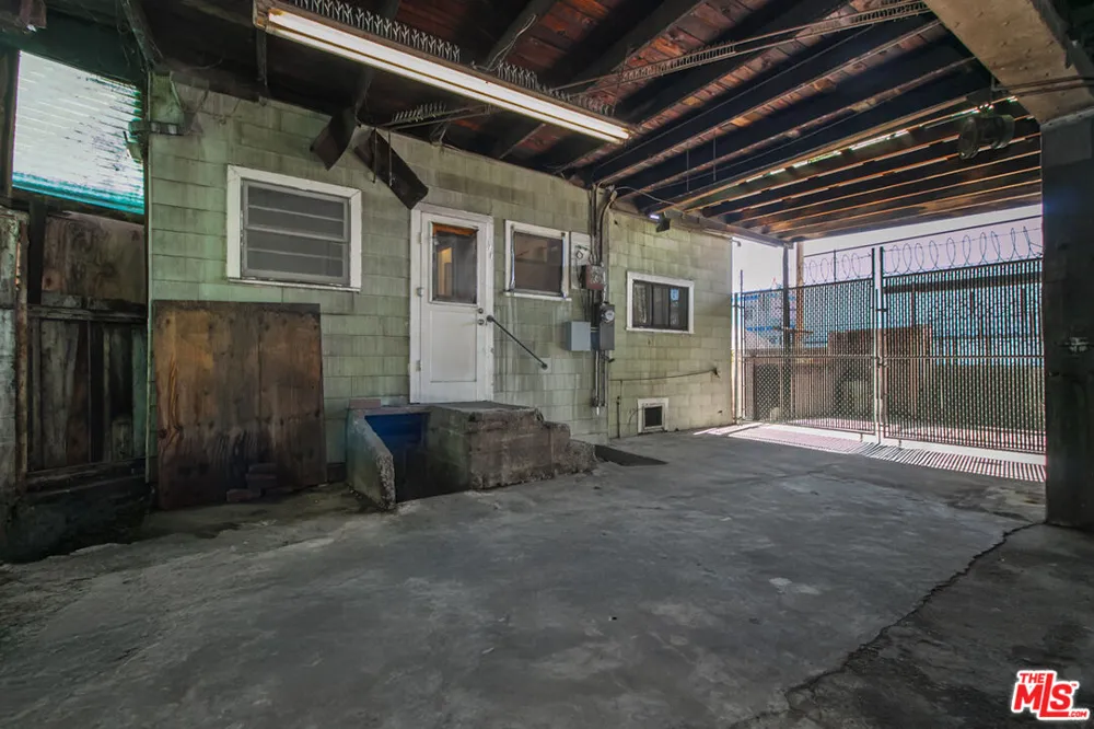 6541 Regent Street Huntington Park, CA 90255