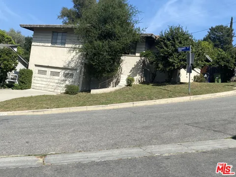 3348 Bennett Drive