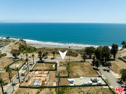 15363 Via De Las Olas