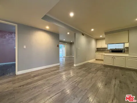 13047 Macneil Street