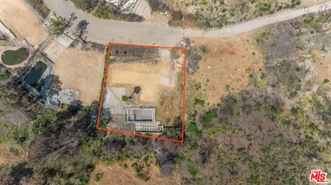 1228 Las Lomas Place