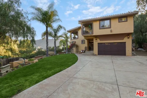 2529 TOPANGA SKYLINE DRIVE