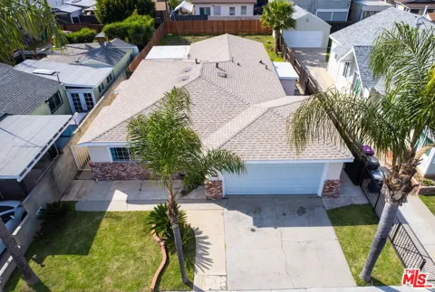 2321 Myrtle Avenue