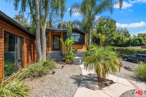 22263 Buena Ventura Street