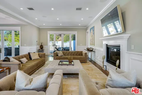 19633 Wells Drive
