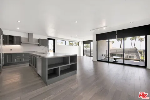 432 Oakhurst Drive