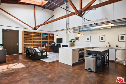 1046 PRINCETON DRIVE