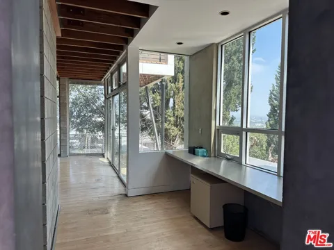 3800 Sunswept Drive