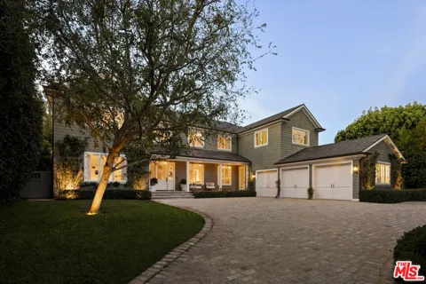 1319 Amalfi Drive