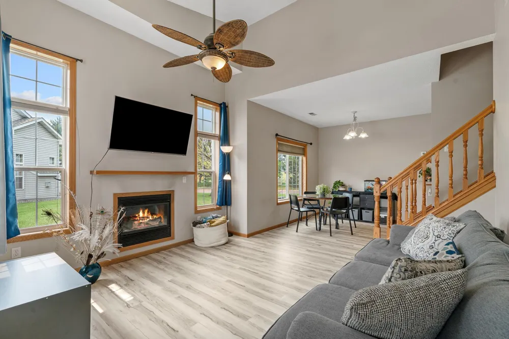 1824 Bridgewater Boulevard S Cambridge, MN 55008