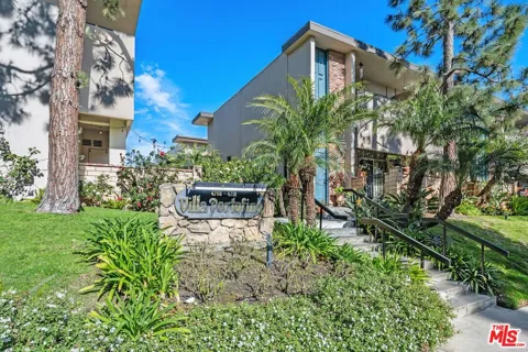 4716 La Villa Marina