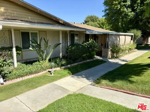 26833 Avenue Of The Oaks