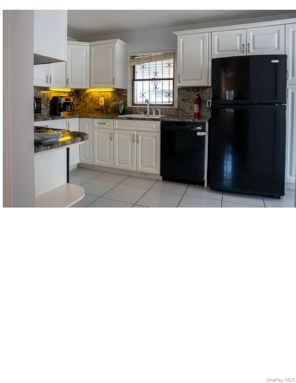 27 W Lakeland Street Bay Shore, NY 11706