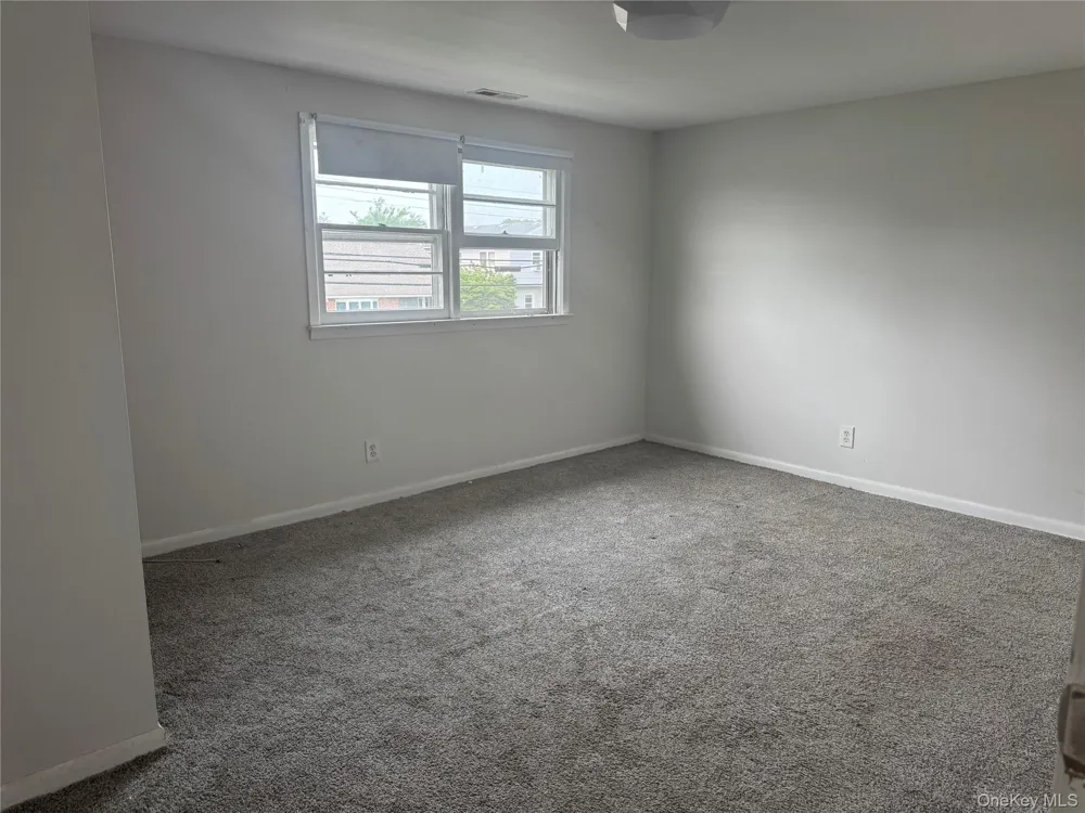 124 Parkdale Drive North Babylon, NY 11703