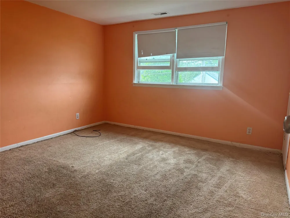 124 Parkdale Drive North Babylon, NY 11703
