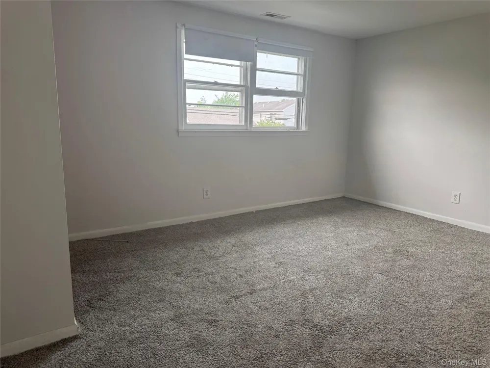 124 Parkdale Drive North Babylon, NY 11703