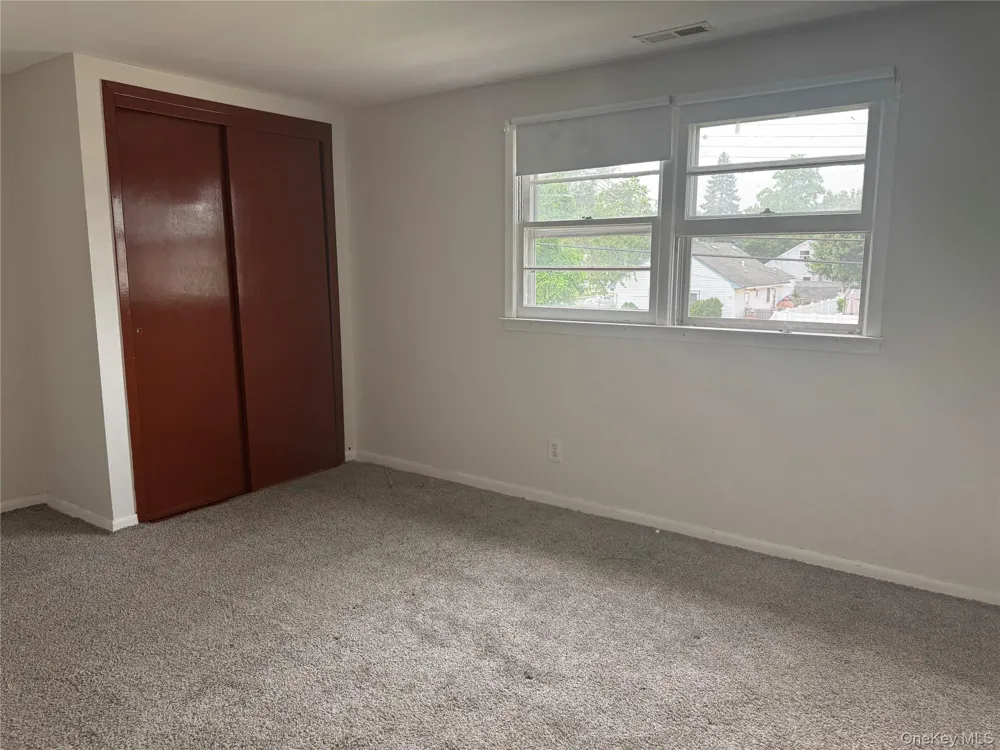 124 Parkdale Drive North Babylon, NY 11703