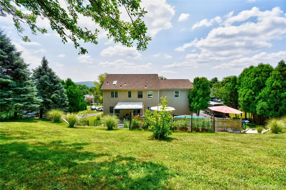 24 Valley View Circle Warwick, NY 10990
