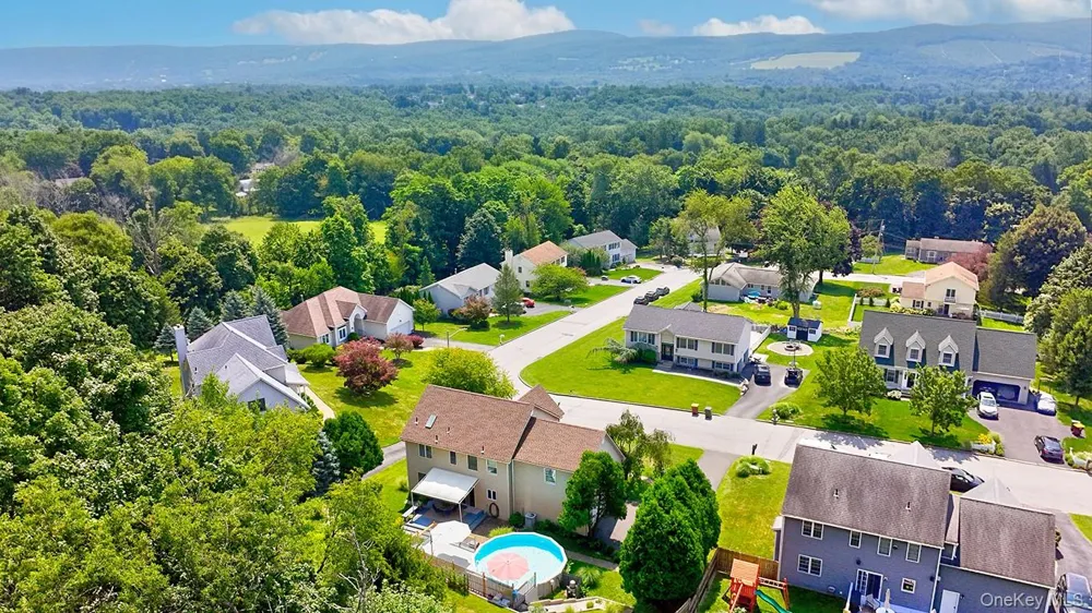 24 Valley View Circle Warwick, NY 10990