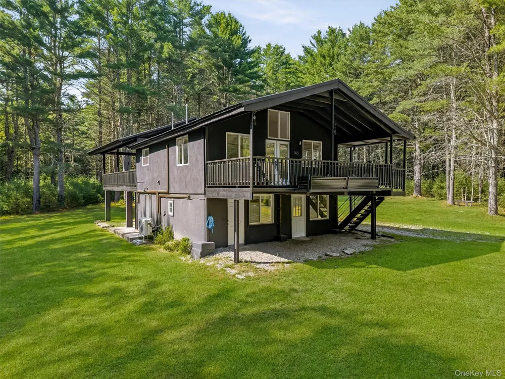 165 Dexheimer Road Narrowsburg, NY 12764