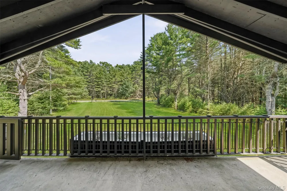 165 Dexheimer Road Narrowsburg, NY 12764
