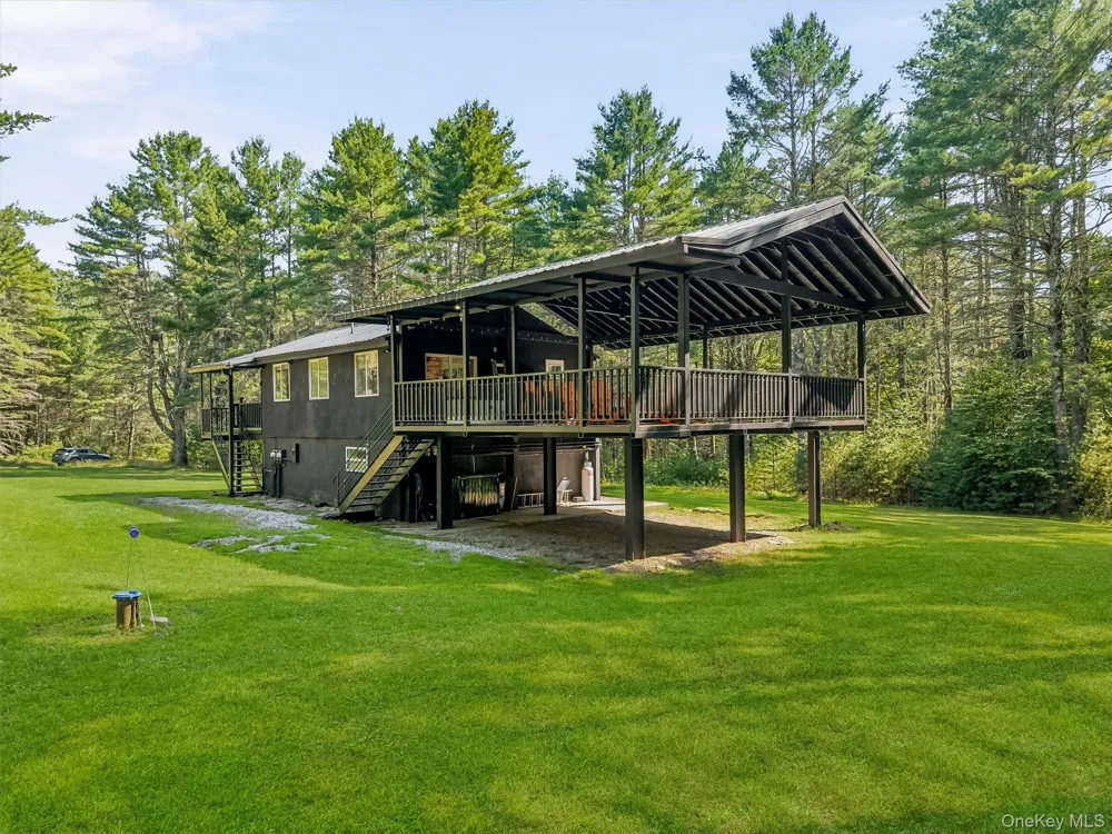 165 Dexheimer Road Narrowsburg, NY 12764