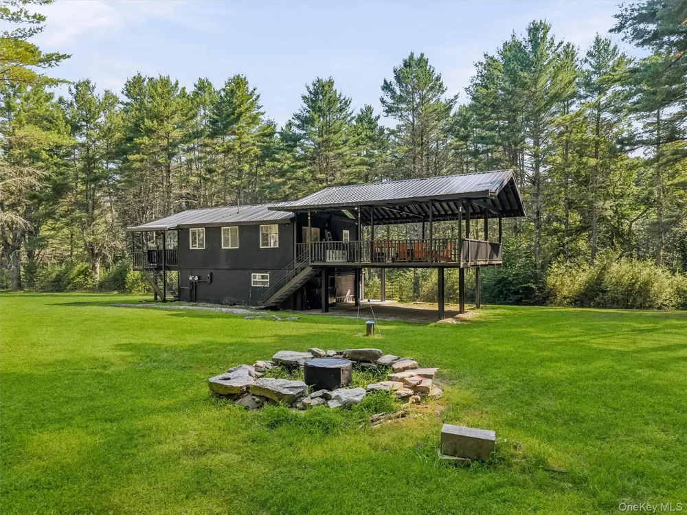 165 Dexheimer Road Narrowsburg, NY 12764