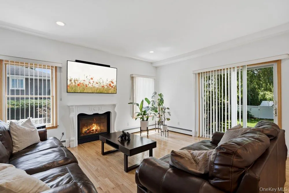 2066 Washington Avenue Seaford, NY 11783