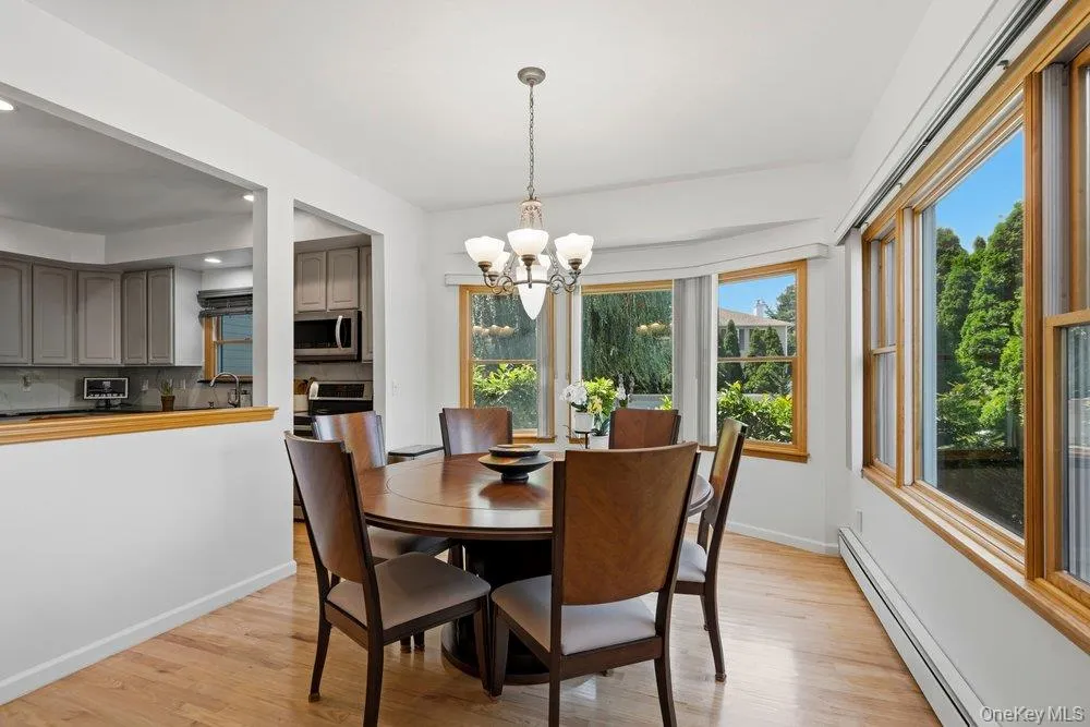 2066 Washington Avenue Seaford, NY 11783