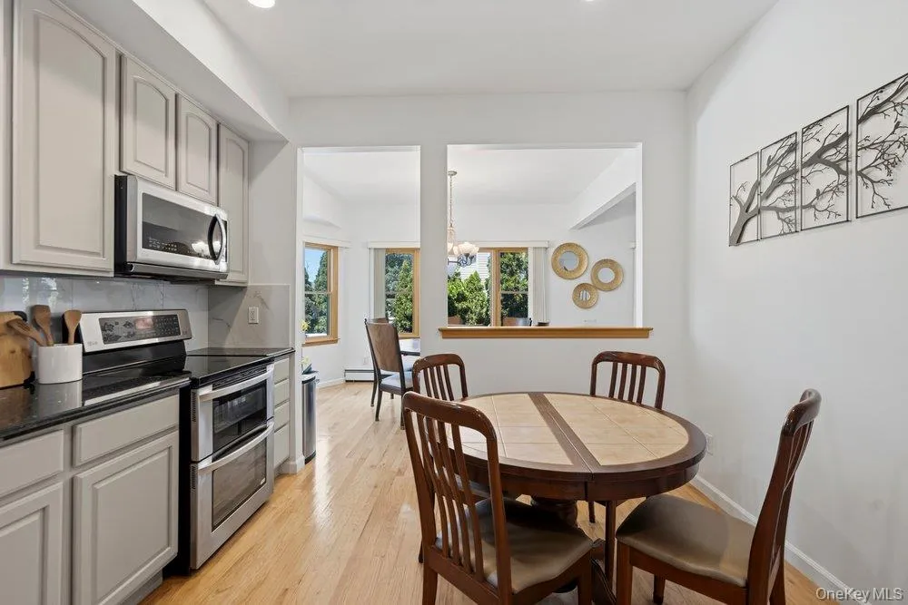 2066 Washington Avenue Seaford, NY 11783