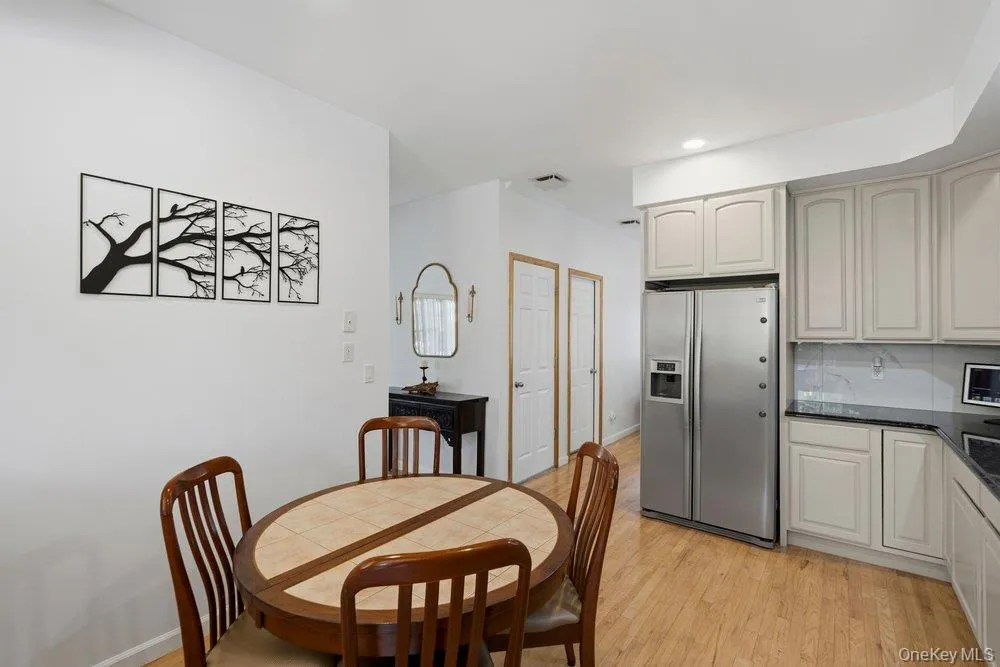 2066 Washington Avenue Seaford, NY 11783
