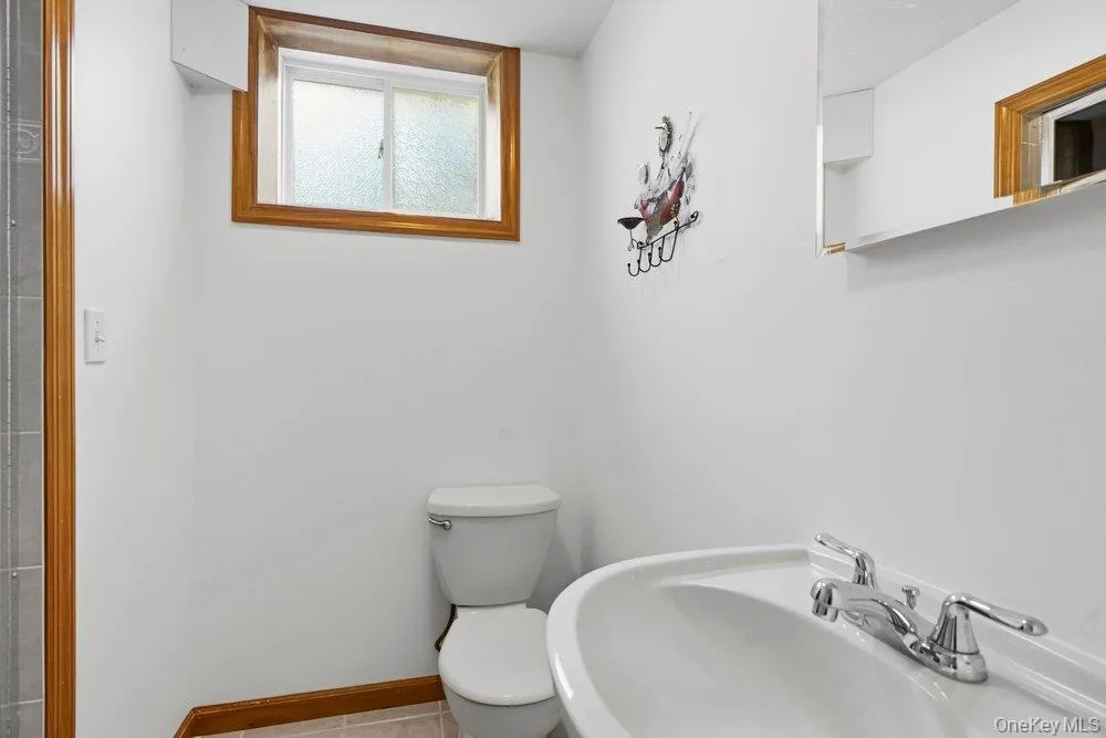 2066 Washington Avenue Seaford, NY 11783