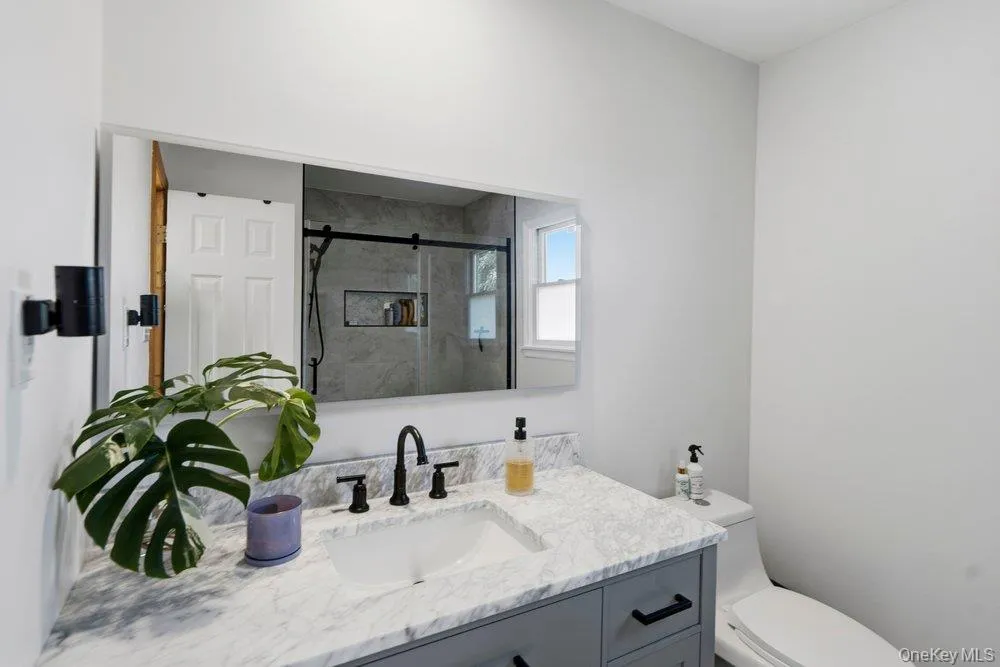 2066 Washington Avenue Seaford, NY 11783