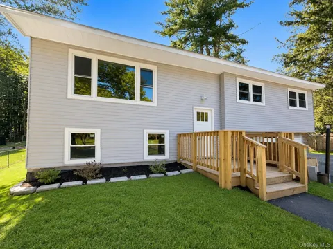 13 Moss Lane