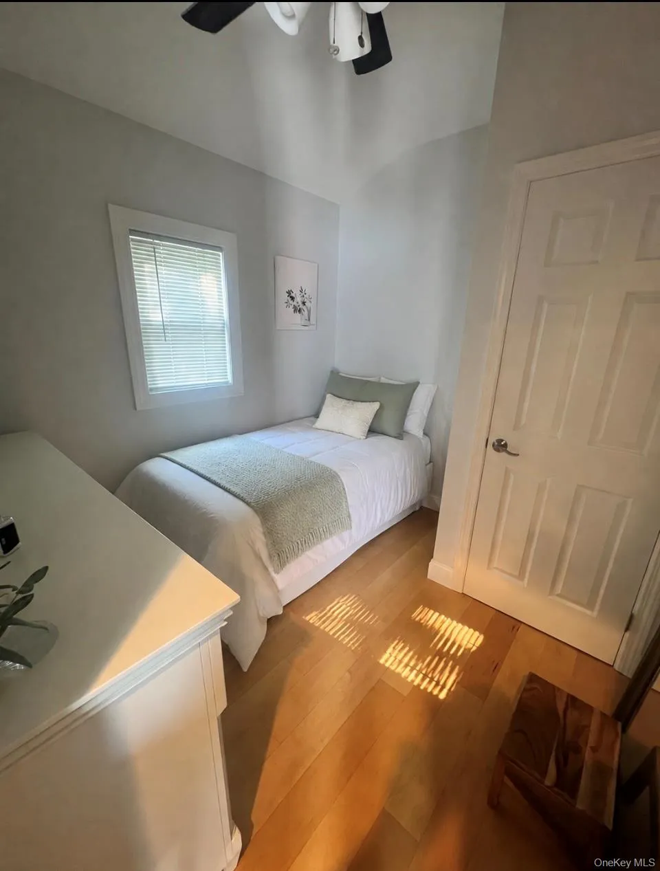 629 East Drive Lindenhurst, NY 11757