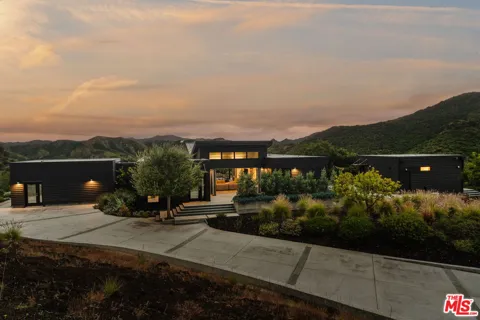3649 Kanan Road
