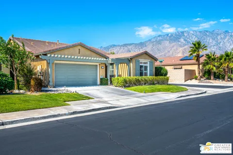 1251 Solana Trail