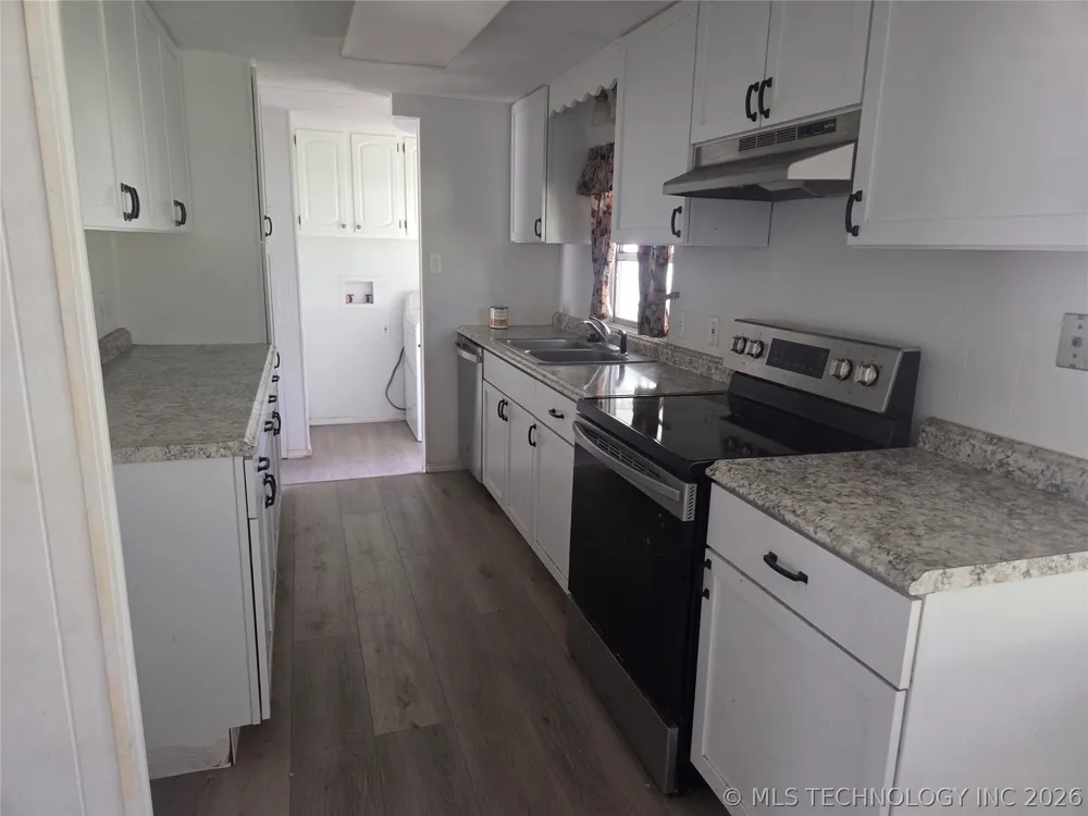 1310 E Cherry Cushing, OK 74023