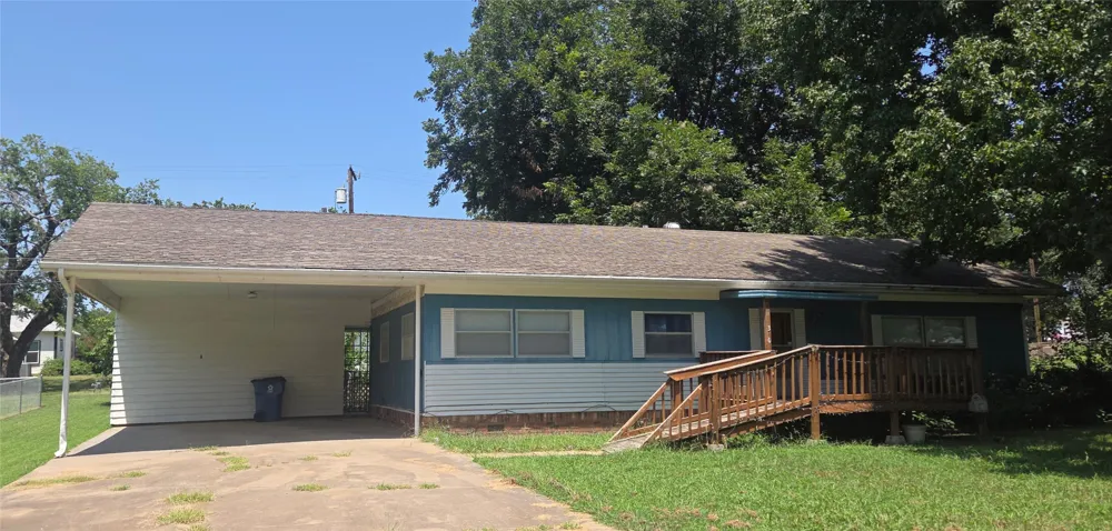 1310 E Cherry Cushing, OK 74023